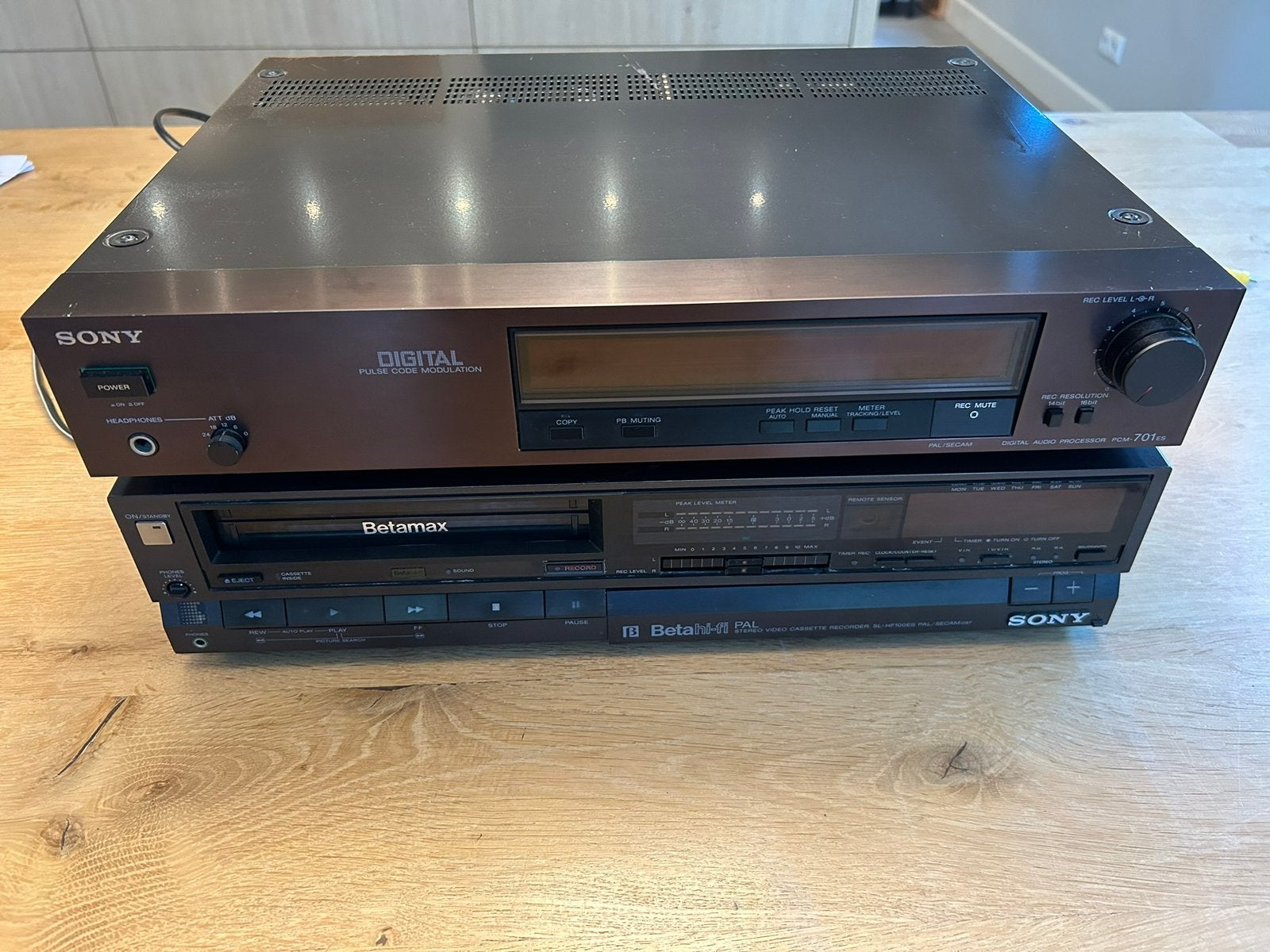 Sony PCM701ES en Sony HiFi videorecorder SL-HF100ES, Ophalen, Gebruikt