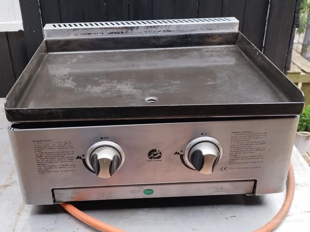 Professionele Tafel BBQ met Gietijzeren Bakplaat, Ophalen of Verzenden, Gebruikt, Fun Camp