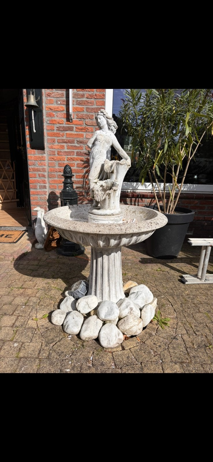 Fontein. Z.s.m ophalen, Ophalen, Zo goed als nieuw