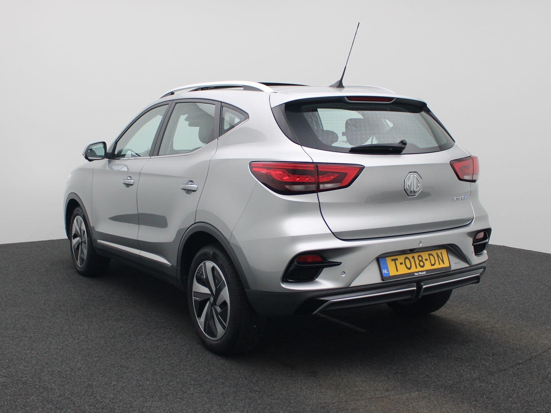 MG ZS EV Long Range Luxury 70 kWh, Auto's, MG, 12 maanden, Gebruikt, ZS, Origineel Nederlands