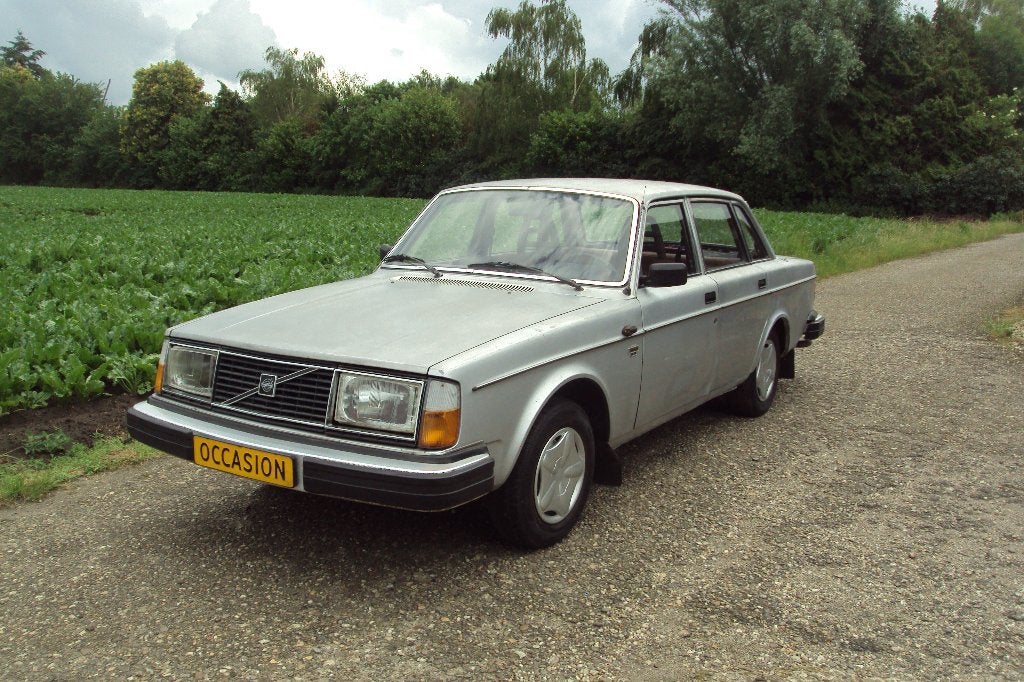 VOLVO 244 GL 1979 met 117dkm  heel goede auto, +trekhaak, Beige, 4 cilinders, Bedrijf, Handgeschakeld