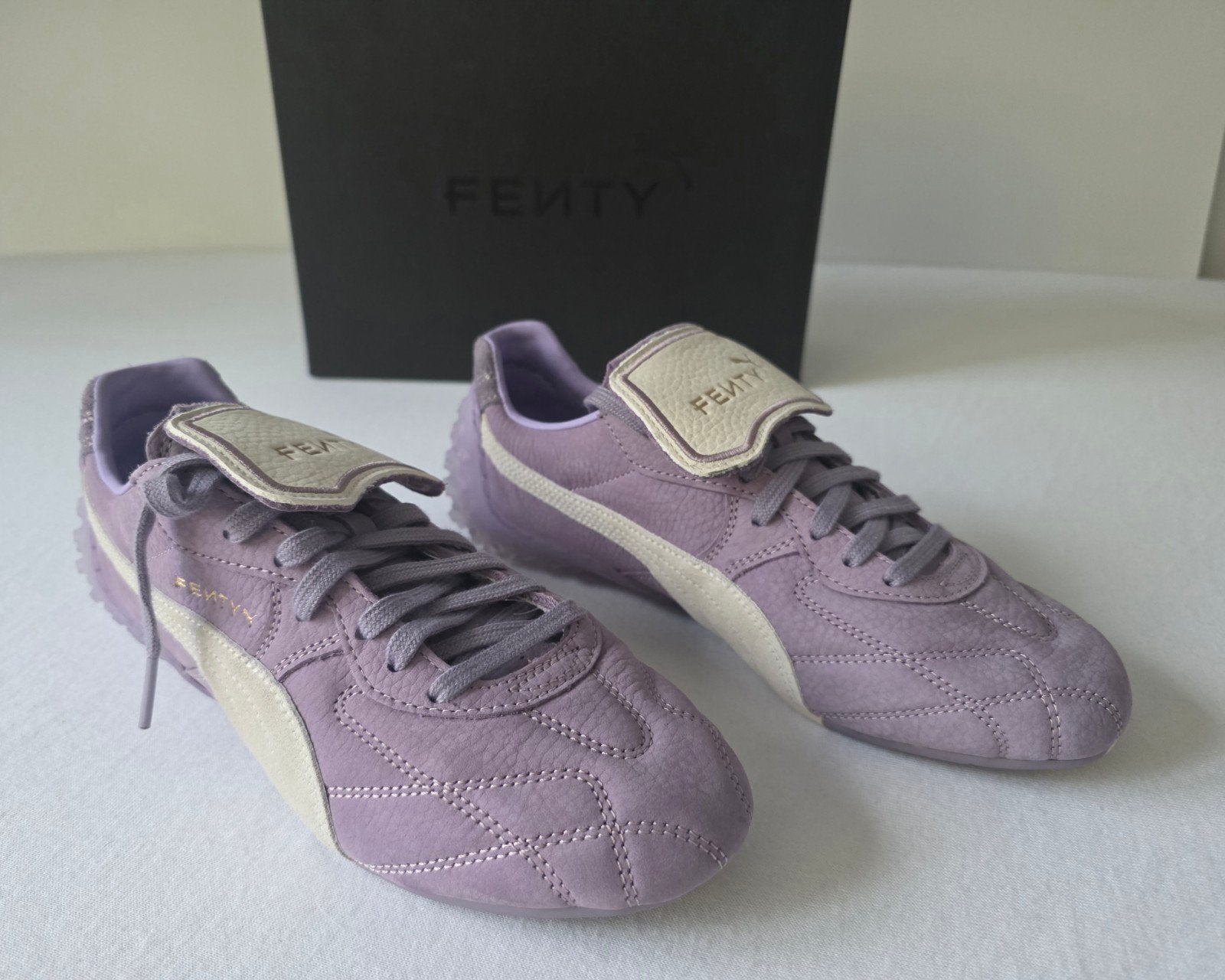 Fenty x Puma sneakers lavendel maat 40.5 NIEUW in doos, Overige kleuren, Onbekend, Nieuw, Sneakers of Gympen