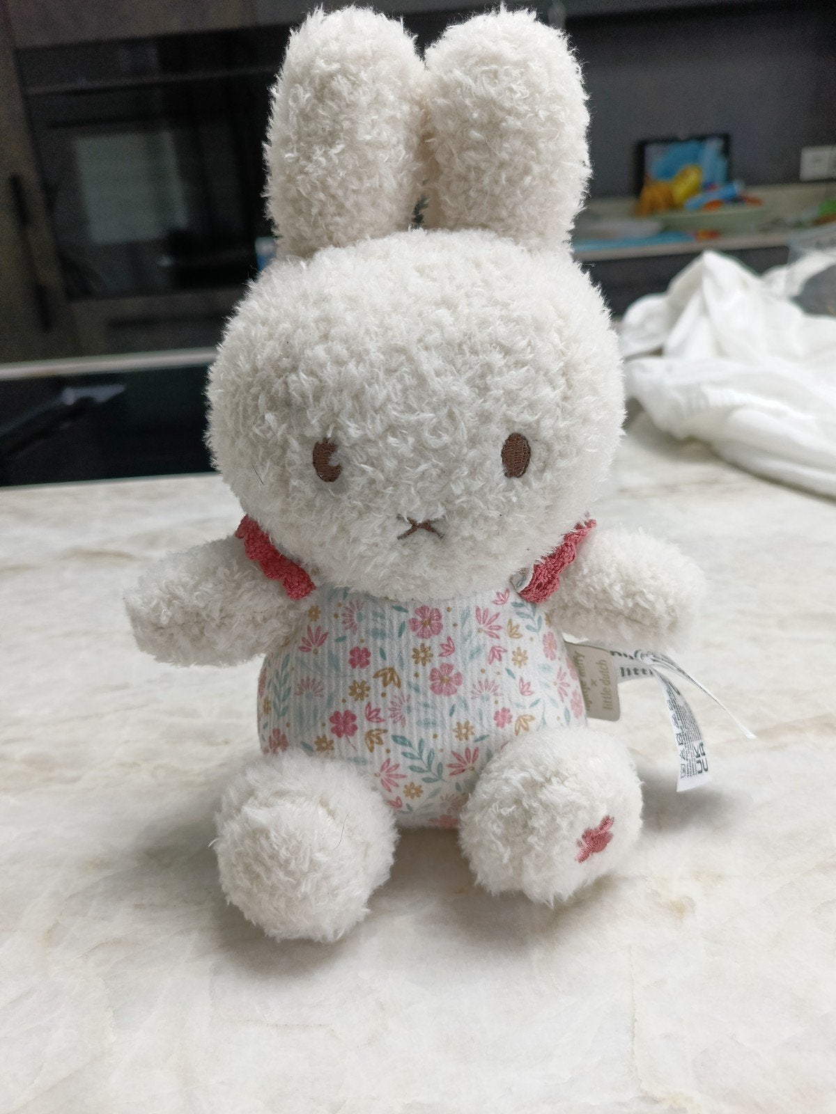 Nieuwe knuffel van nijntje, Kinderen en Baby's, Ophalen, Nijntje, Met kleding of accessoire, Konijn