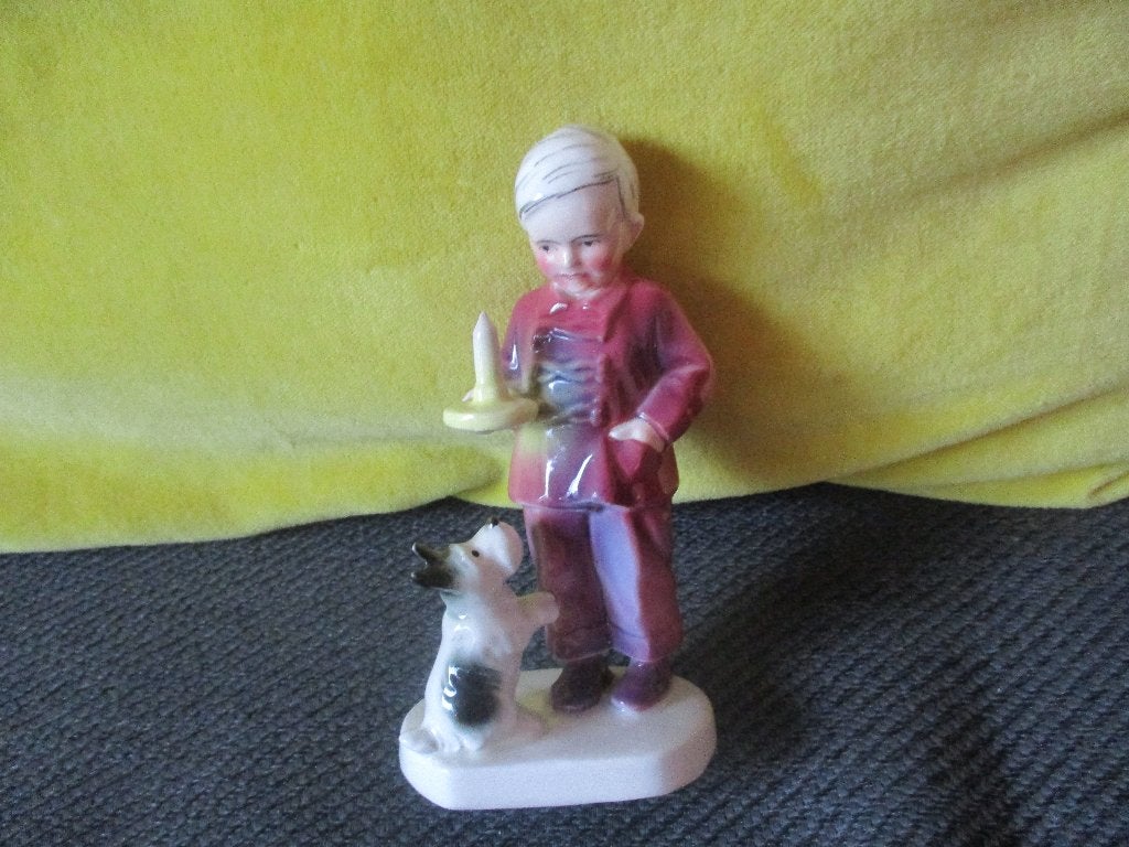 beeld jongen met hond, Ophalen of Verzenden, Zo goed als nieuw, Mens