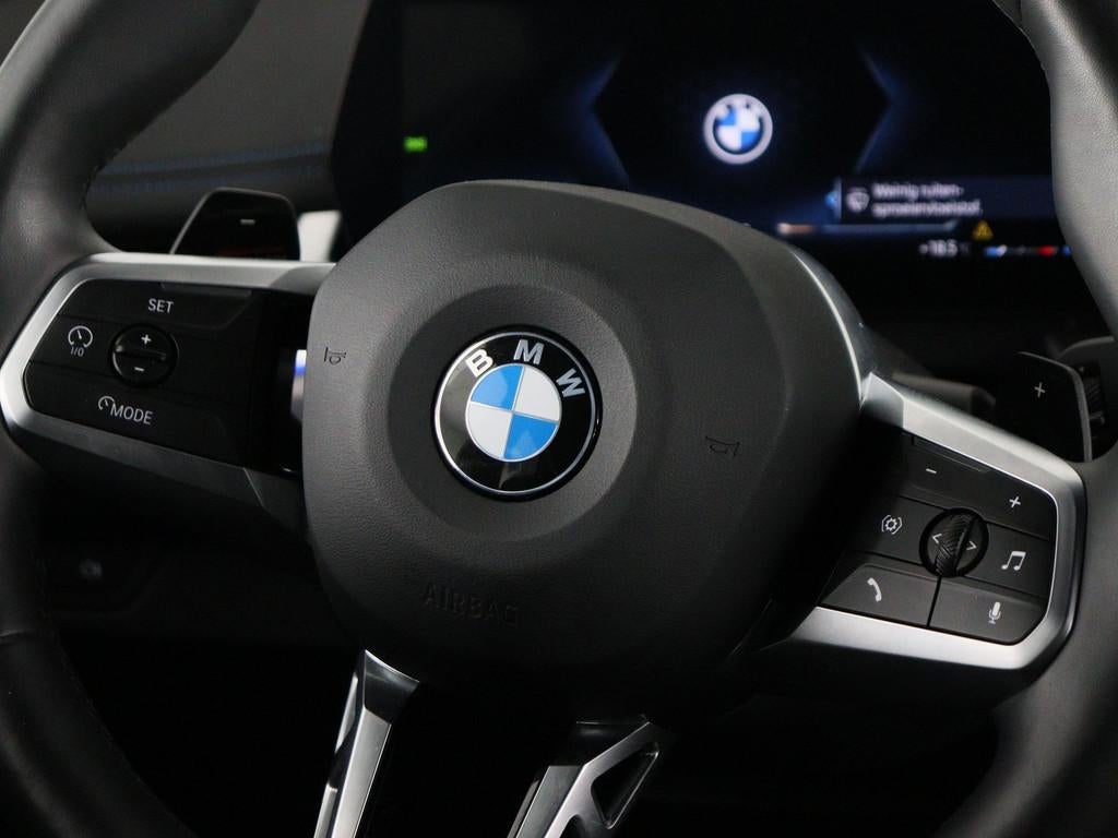 BMW 2 Serie 220i Active Tourer (bj 2025, automaat), 12 maanden, Gebruikt, 156 pk, Leder en Stof