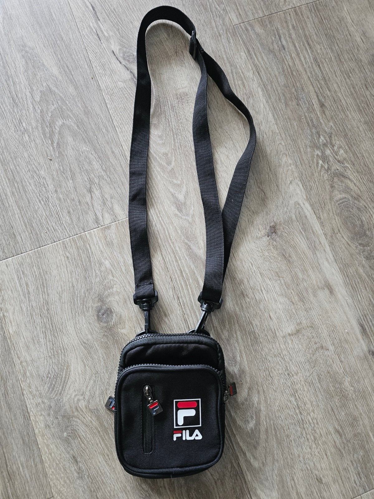 Fila schoudertasje / Festivaltas, Ophalen of Verzenden, Nieuw, Zwart, Overige merken