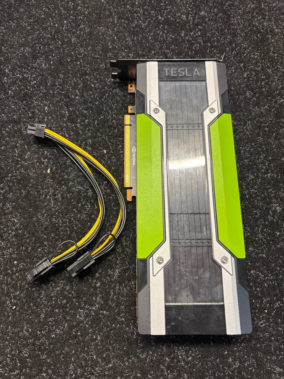 NVIDIA Tesla P100 GPU - Krachtige Compute Accelerator, Computers en Software, PCI-Express 3, Gebruikt, Overige soorten, Ophalen of Verzenden