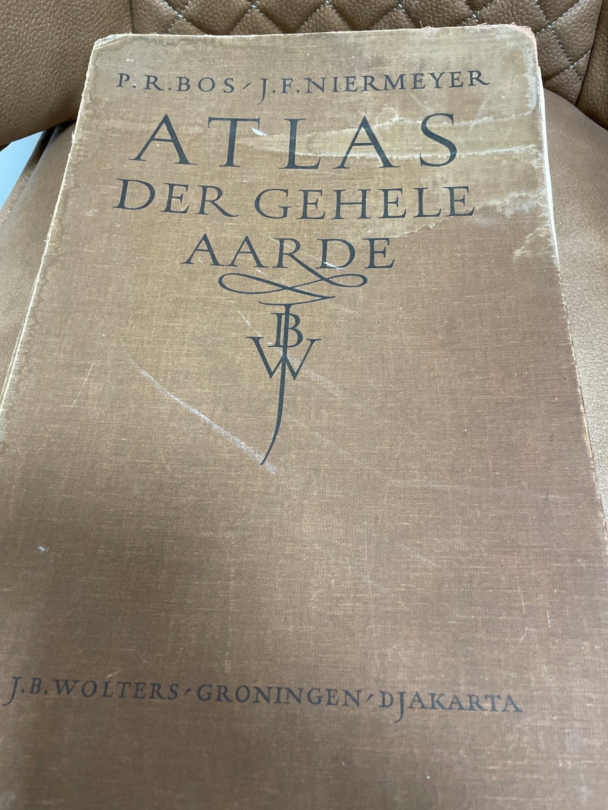 Bosatlas der Gehele Aarde - P.R. Bos J.F. Niermeyer, Boeken, Gelezen, Bosatlas, Ophalen of Verzenden, 1800 tot 2000