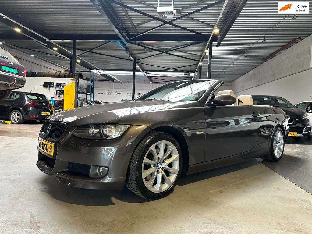 BMW 3-serie Cabrio 325i High Executive/Dealer onderhouden/Ap, Achterwielaandrijving, Gebruikt, 4 stoelen, 2996 cc