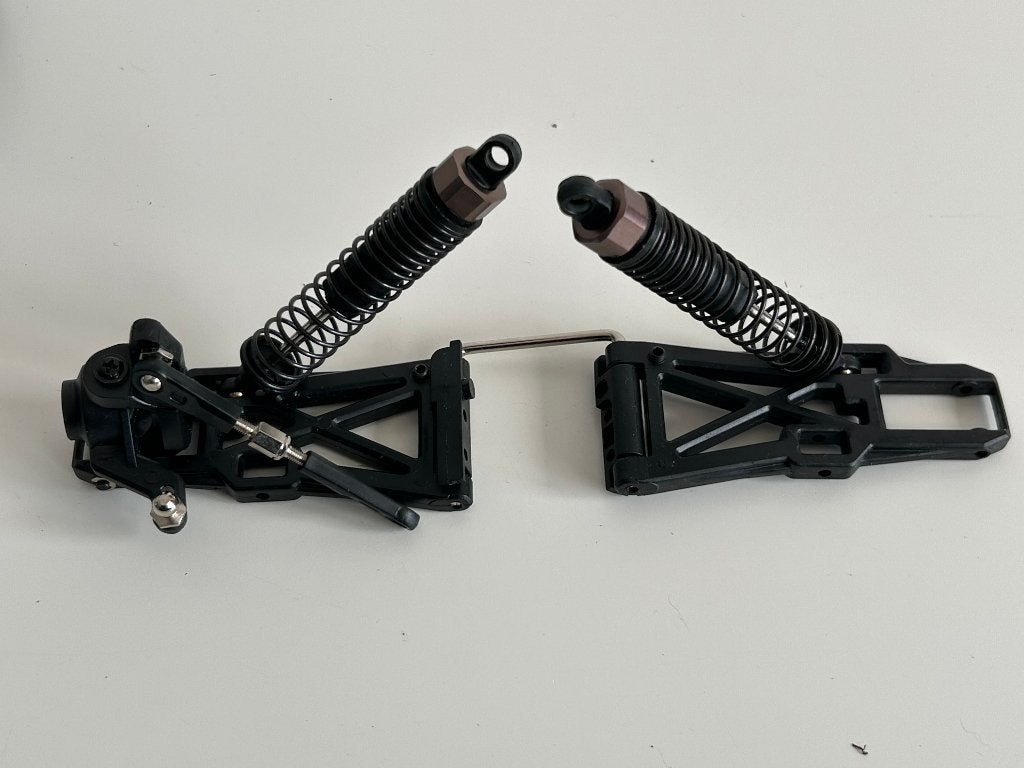Ophanging rc auto modelbouw, Hobby en Vrije tijd, Ophalen of Verzenden, Gebruikt, Overige schalen, Onderdeel