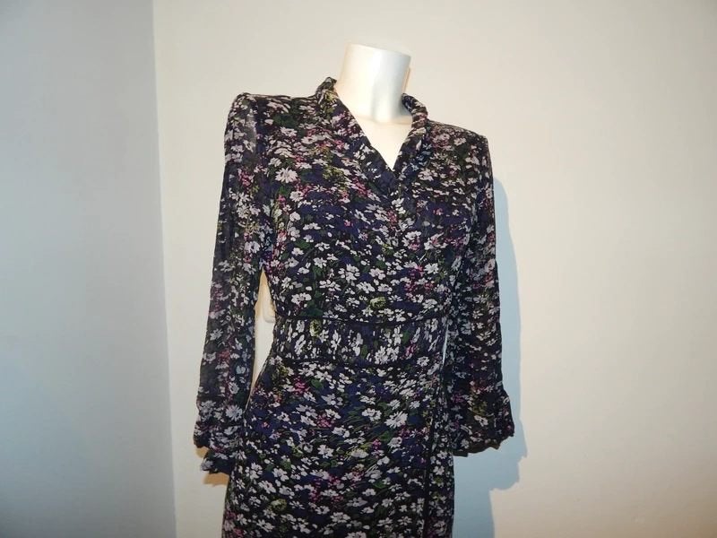 Ganni wrapdress bloemetjes print achterkant iets langer 40, Maat 38/40 (M), Overige kleuren, Verzenden, Ganni