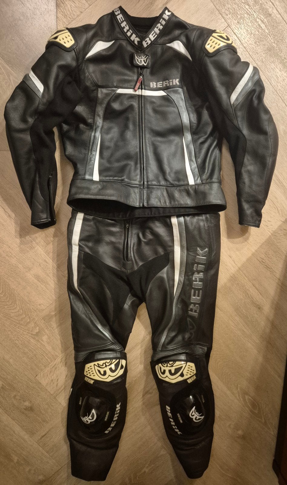 Berik 2 delig leren motorpak combipak 54 jas en broek, Ophalen, Combipak, Dames, Berik