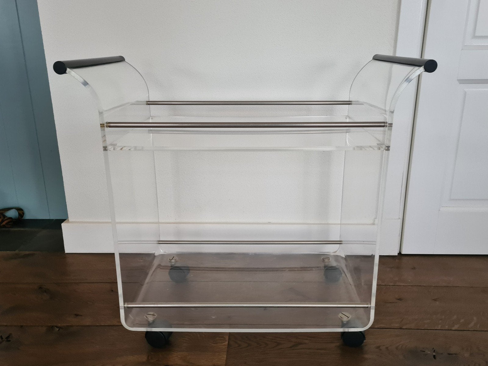 Vintage design plexiglas serveer trolley space age design, Ophalen, Overige materialen, Gebruikt, 55 tot 75 cm