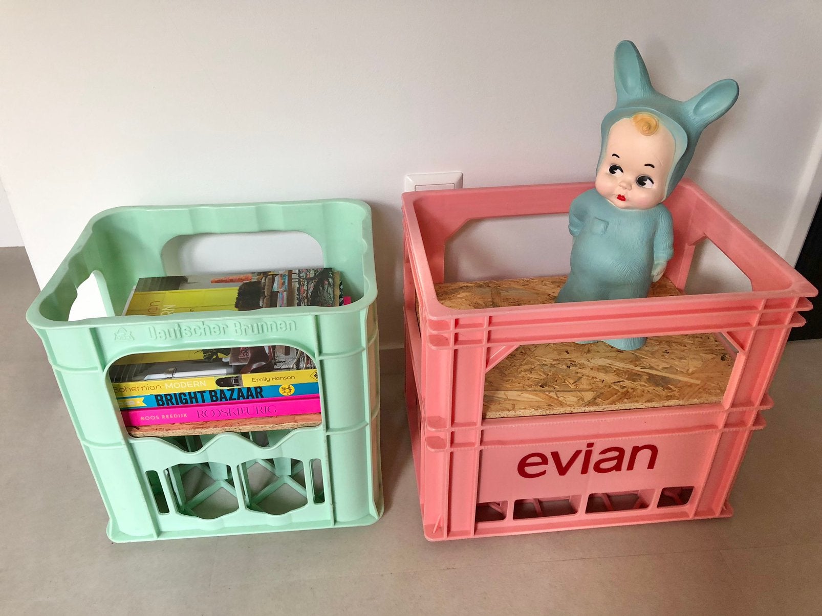 Vintage Evian kratten met houten plankjes - set van 2, Ophalen, Gebruikt