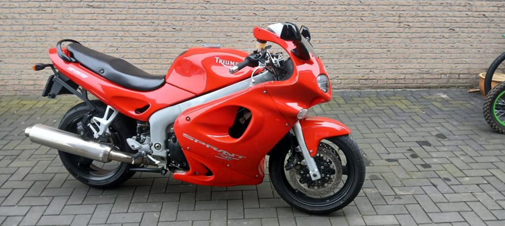 Triumph Sprint ST 955i - Nette Toermotor met zijkoffers, Motoren, Particulier