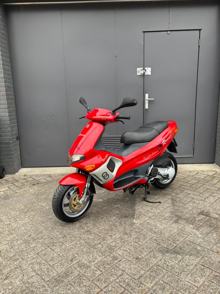 Gilera runner 50cc BROM DD TOPSTAAT ORIGINEEL, Ophalen of Verzenden, Zo goed als nieuw, Overige modellen