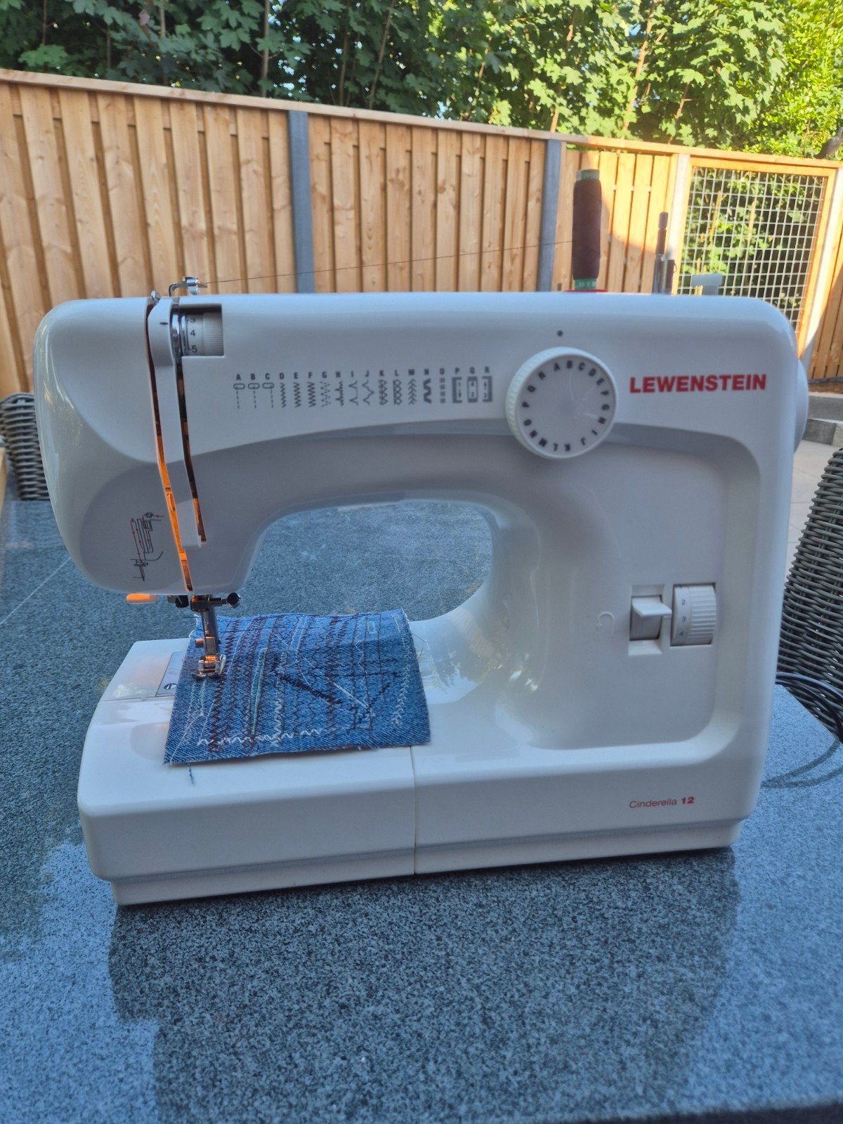 Naaimachine te koop, Ophalen, Zo goed als nieuw, Naaimachine, Overige merken