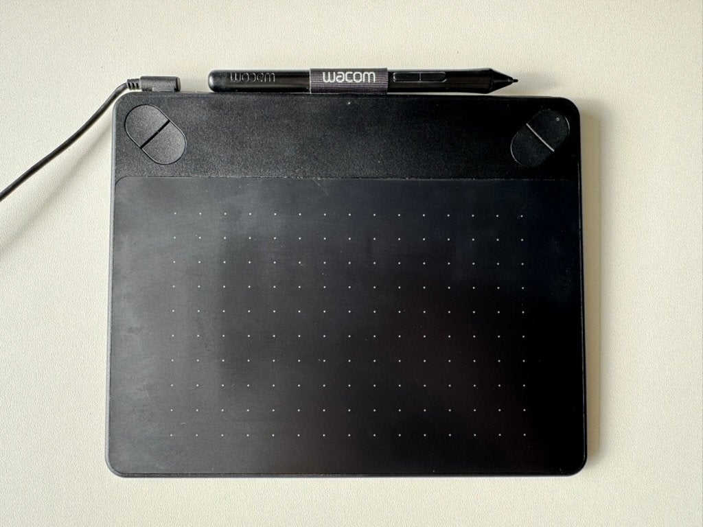 Wacom Intuos Small tekentablet met pen, Ophalen of Verzenden, Gebruikt, Bedraad, Wacom