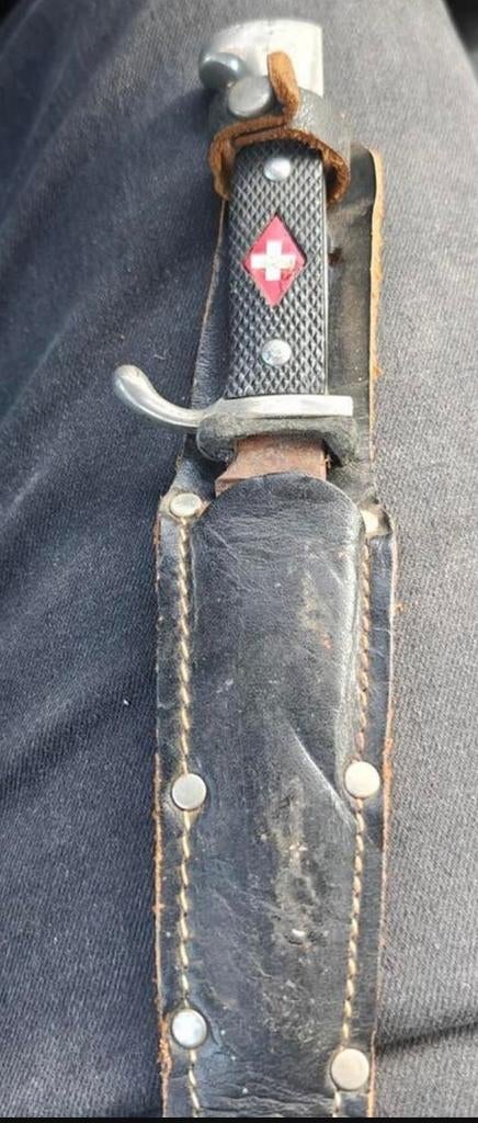 Oud Zwitsers zakmes met lederen schede, Verzamelen, Ophalen of Verzenden, Overige soorten, Overige gebieden, Mes of Dolk