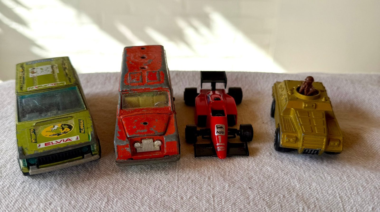 4 vintage modelauto's (Bburago, Matchbox, Majorette), Ophalen of Verzenden, Zo goed als nieuw