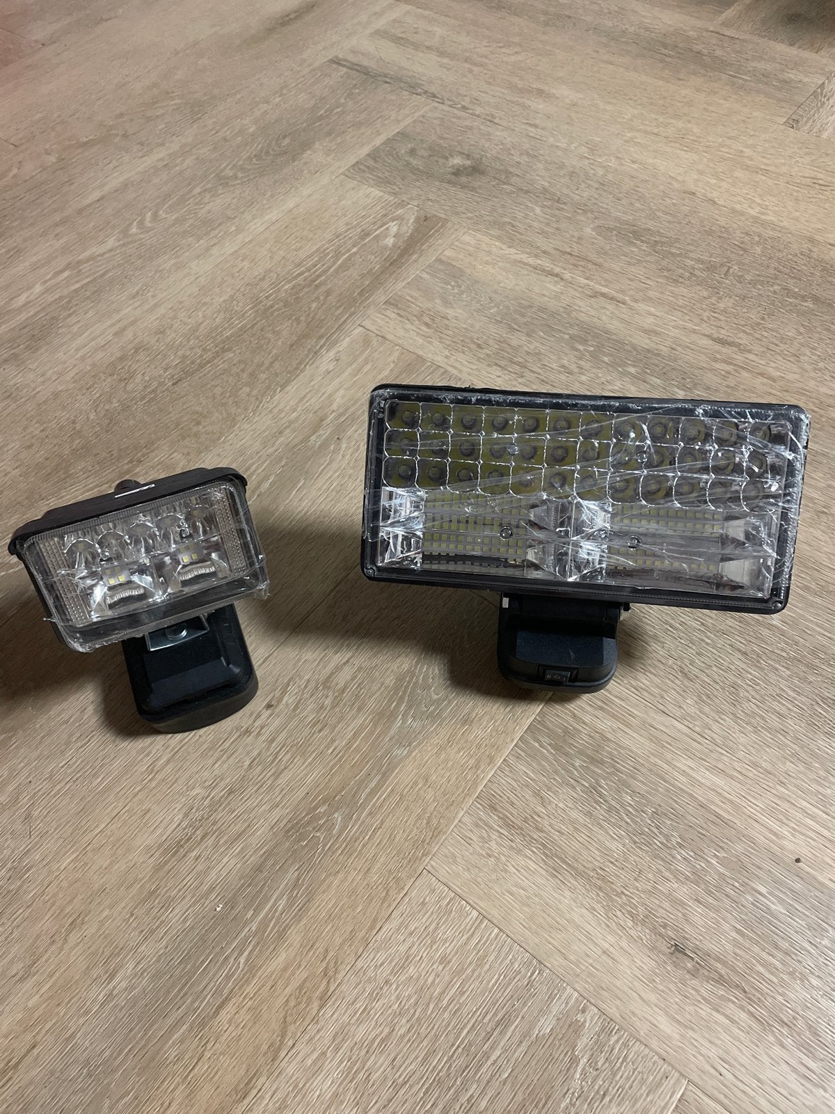 LED Bouwlampen op accu - Makita compatibel, Ophalen of Verzenden, Zo goed als nieuw, Minder dan 50 watt, Lamp met armatuur