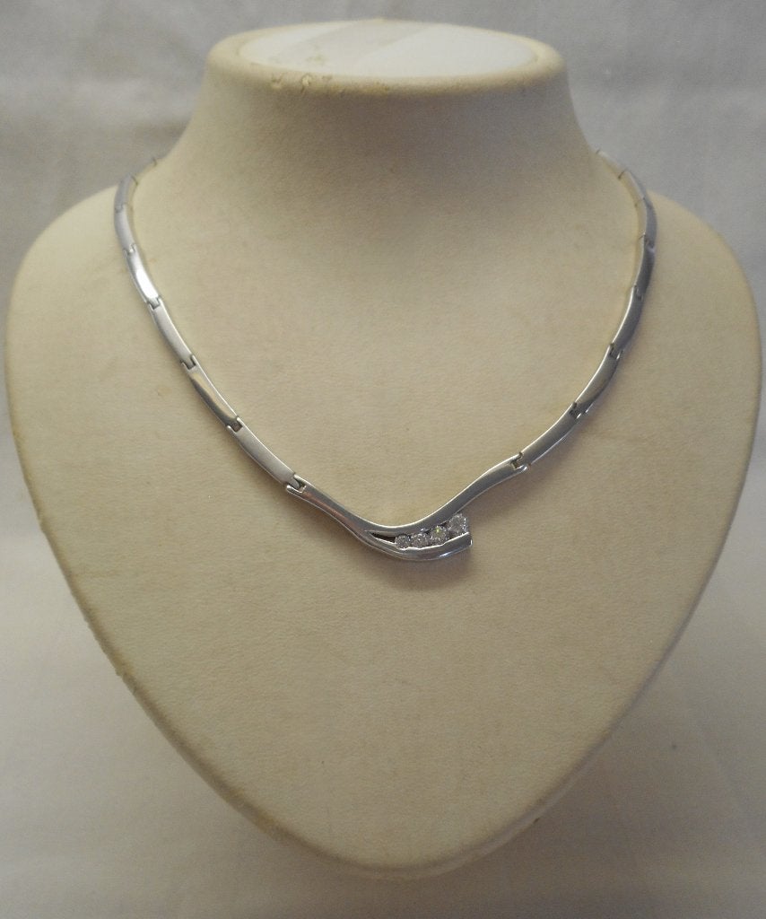 Zilveren prachtig vintage collier met heldere stenen nr.221