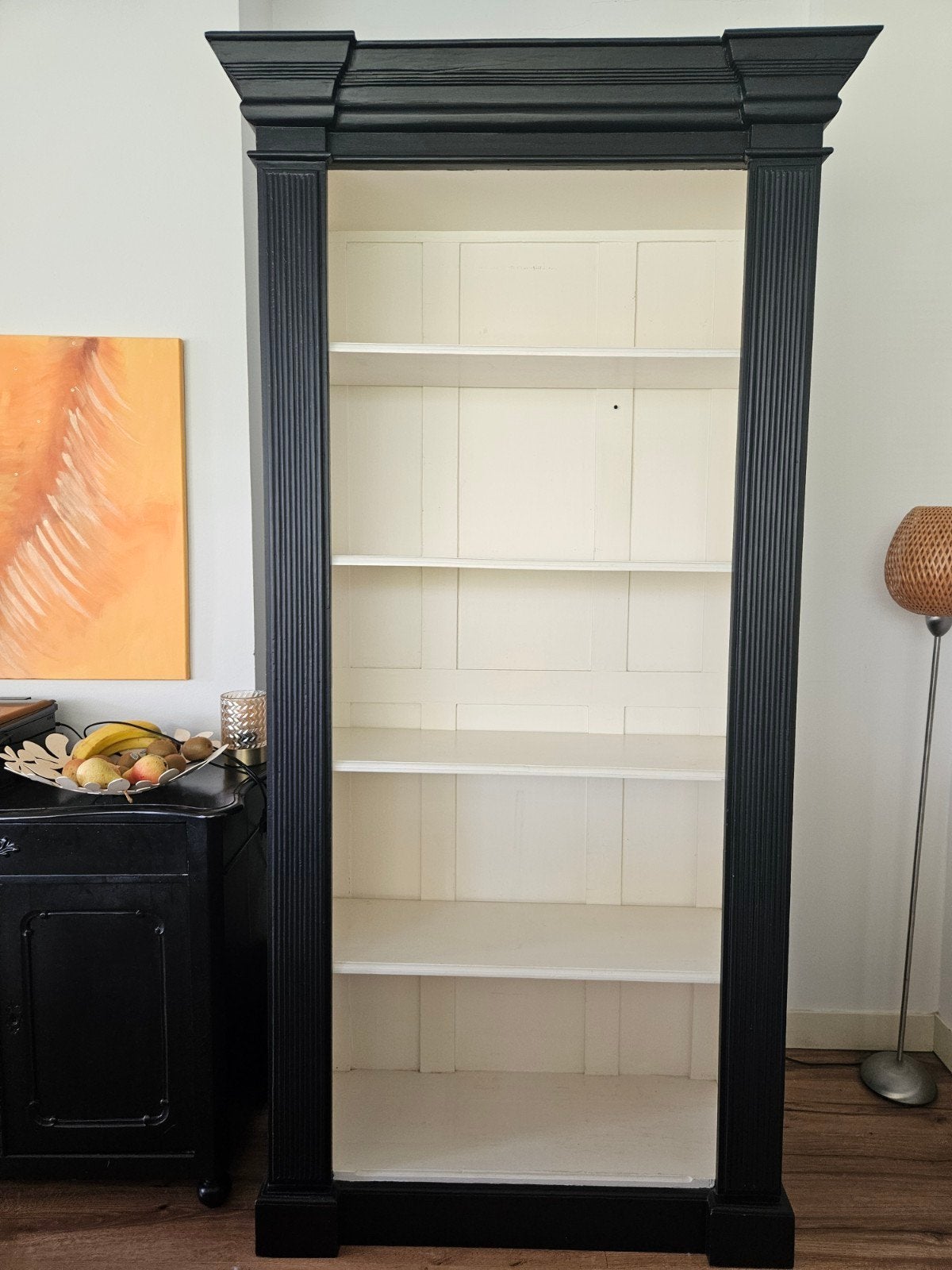 Gratis brocante zwarte kast met witte planken, Huis en Inrichting, Ophalen, Met plank(en), Gebruikt, 200 cm of meer