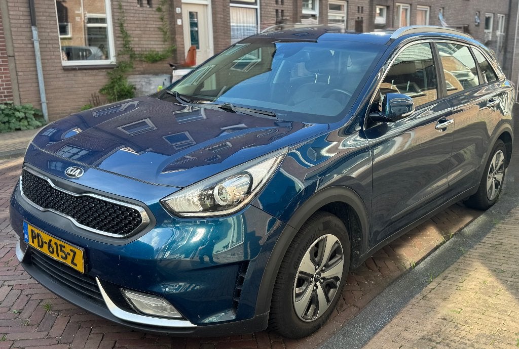 Kia Niro Hybrid DynamicLine | Automaat | CarPlay | Camera