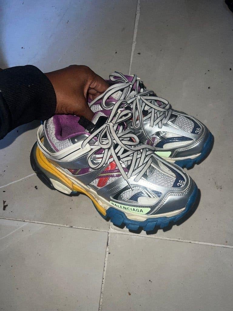 Balenciaga Track sneakers multicolor / silver – 36, Kleding | Dames, Schoenen, Ophalen, Overige kleuren, Sneakers of Gympen, Zo goed als nieuw