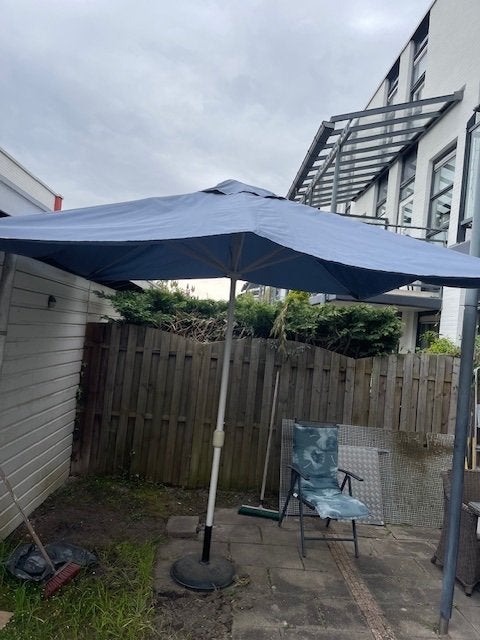 Horeca parasol, Ophalen, Overige typen, Zo goed als nieuw, Waterdicht