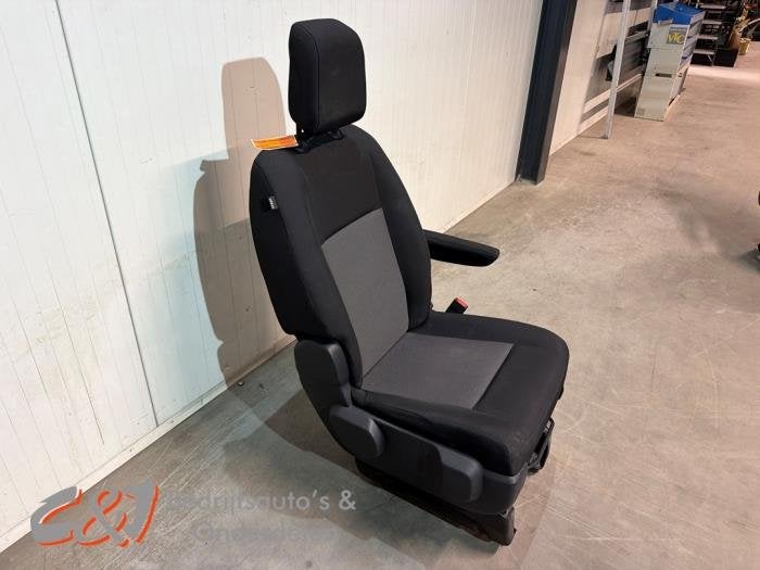 Stoel rechts van een Opel Vivaro, Gebruikt, -, -, Opel