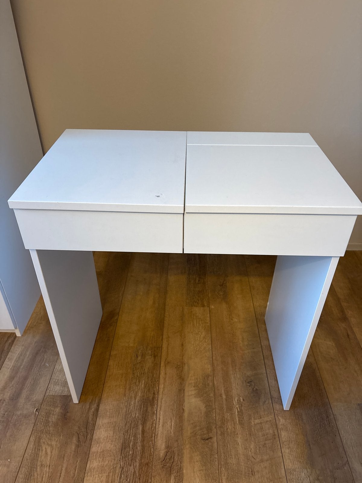 IKEA Brimnes make-up tafel / toilettafel 70 x 42 cm, Huis en Inrichting, Tafels | Kaptafels, Gebruikt, 50 tot 100 cm, Hout, Ophalen