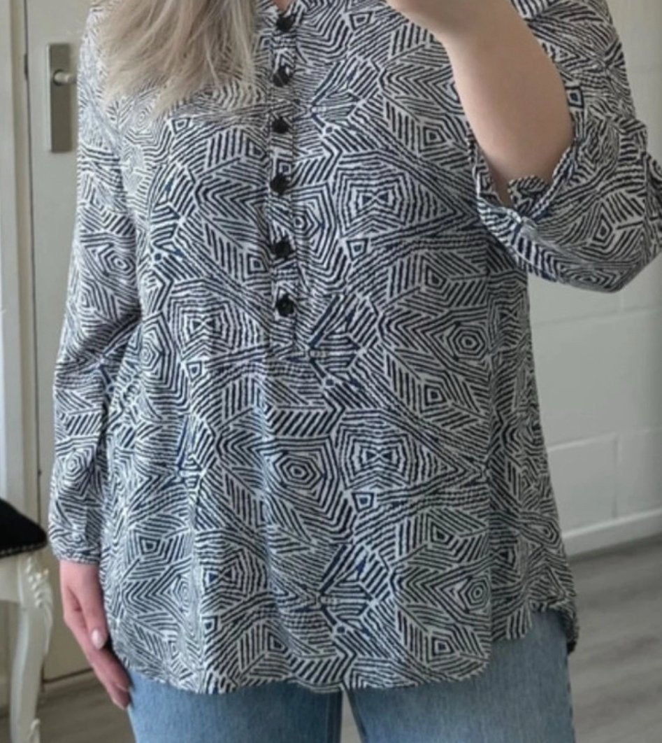 Rossini longsleeve trui met knopen en split aan achterkant, Ophalen of Verzenden, Zo goed als nieuw, Maat 38/40 (M), Wit