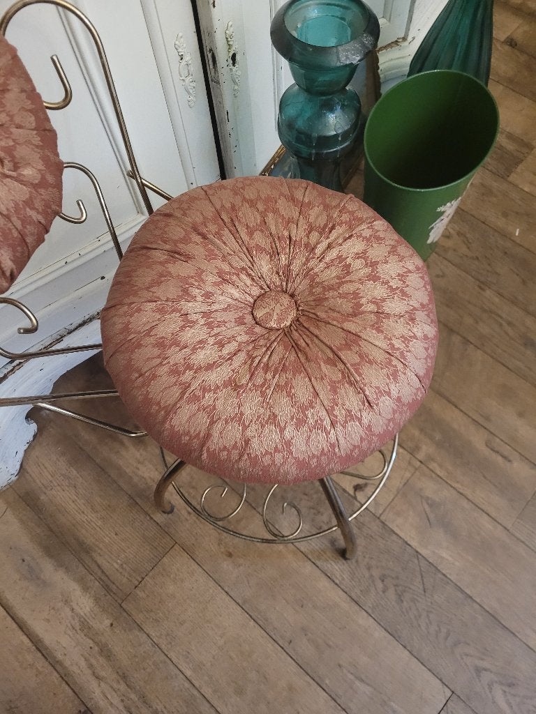 Vintage kaptafel stoeltje, Huis en Inrichting, Tafels | Kaptafels, Ophalen, Heikant 21 Kaatsheuvel, Belle Vieille Brocante, 50 tot 100 cm