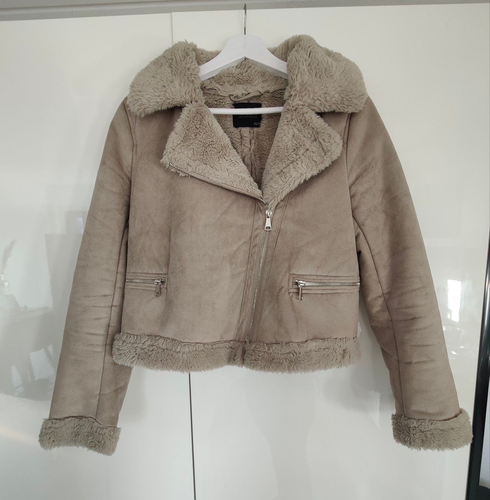 Pull & Bear  warm gevoerde winterjas! Maat M., Maat 38/40 (M), Beige, Ophalen of Verzenden, Zo goed als nieuw