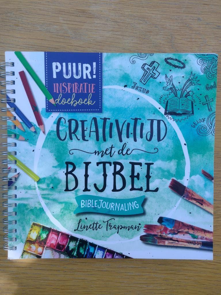 Puur! Creativiteit met de Bijbel - Biblejournaling, Ophalen of Verzenden, Zo goed als nieuw, Linette Trapman, Christendom | Katholiek