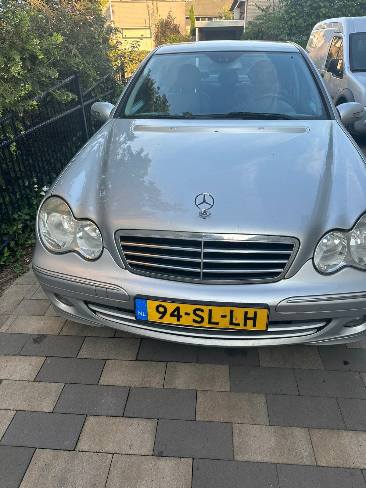 Mercedes-Benz C-Klasse 2.5 C230 Sedan AUT 2006 Grijs, Auto's, Mercedes-Benz, Automaat, Achterwielaandrijving, 1800 kg, 2497 cc