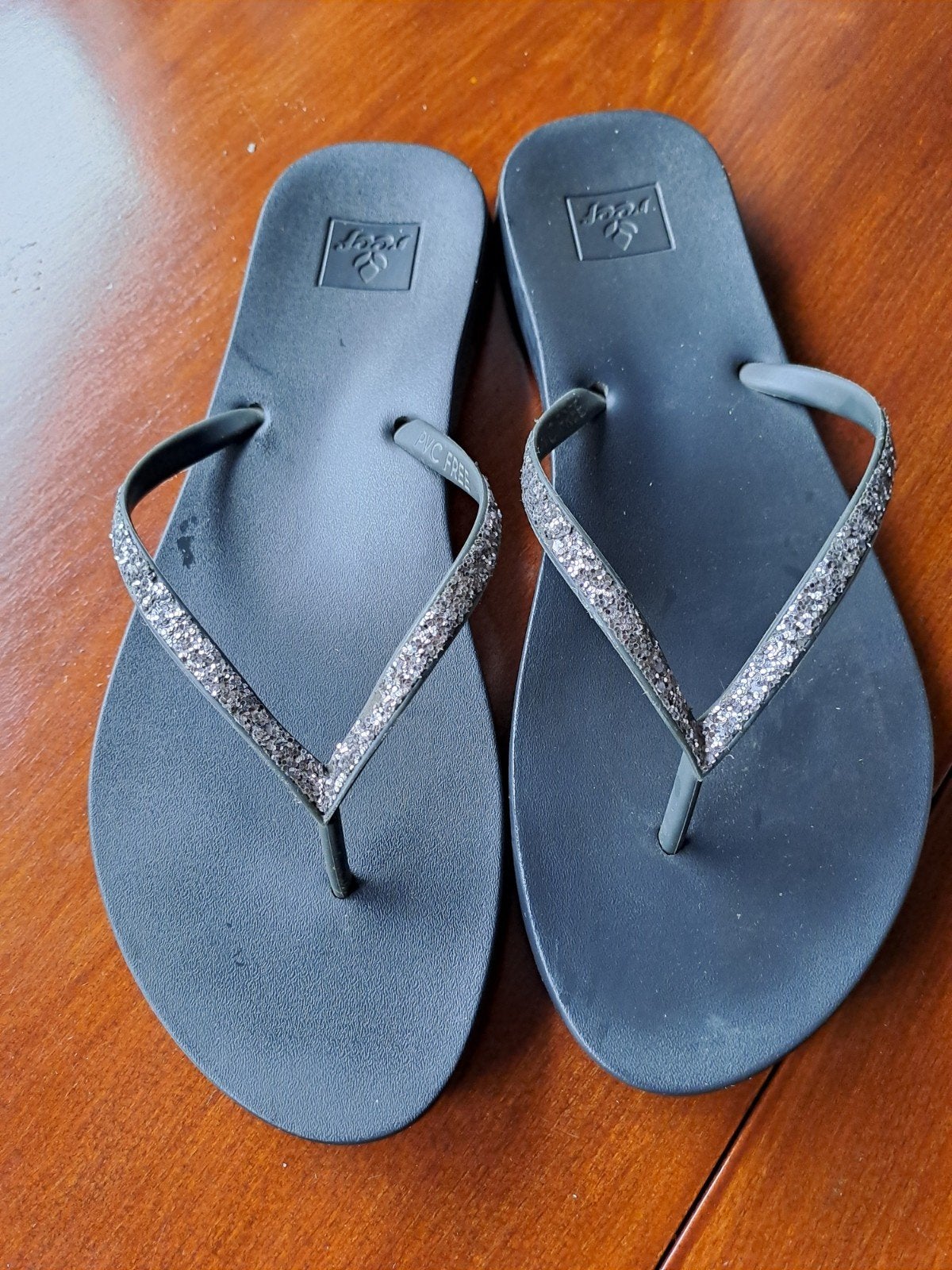 Teenslippers maat 41  "1/2 merk  reef, Ophalen of Verzenden, Zo goed als nieuw