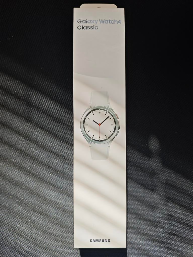 Samsung Galaxy Watch4 Classic 46mm Zilver, Sieraden, Tassen en Uiterlijk, Smartwatches, Zo goed als nieuw, Android, Zilver, Calorieverbanding