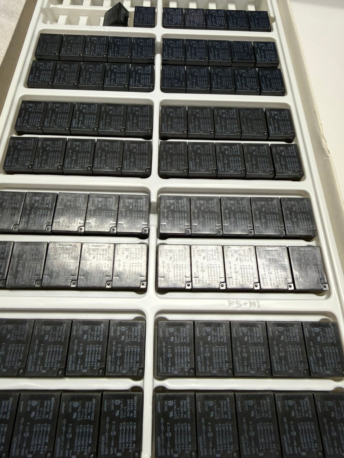80x omron relais G6C-2114p 24v dc, Hobby en Vrije tijd, Ophalen of Verzenden, Nieuw