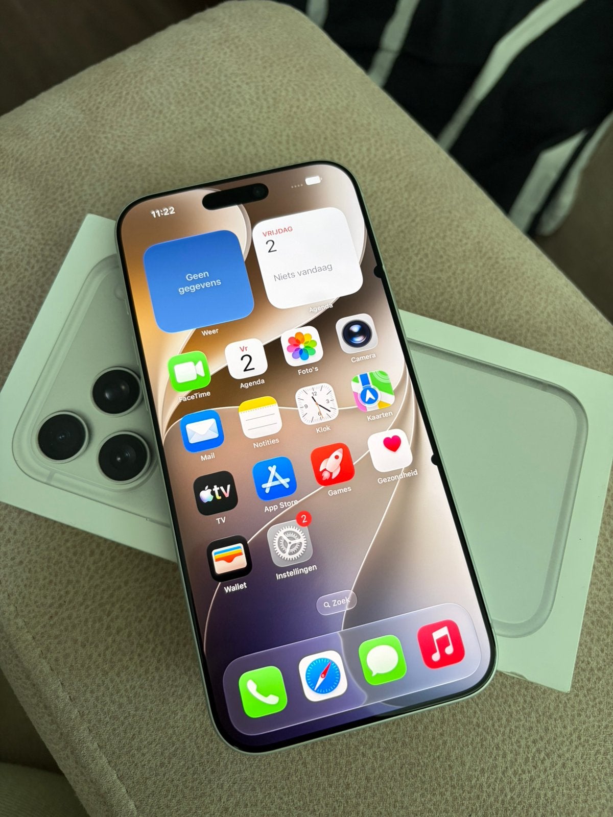 iPhone 17 Pro Max | Silver | 100% batterij | klein vlekje, Telecommunicatie, Zo goed als nieuw, Zonder simlock, Zilver, IPhone 17 Pro Max