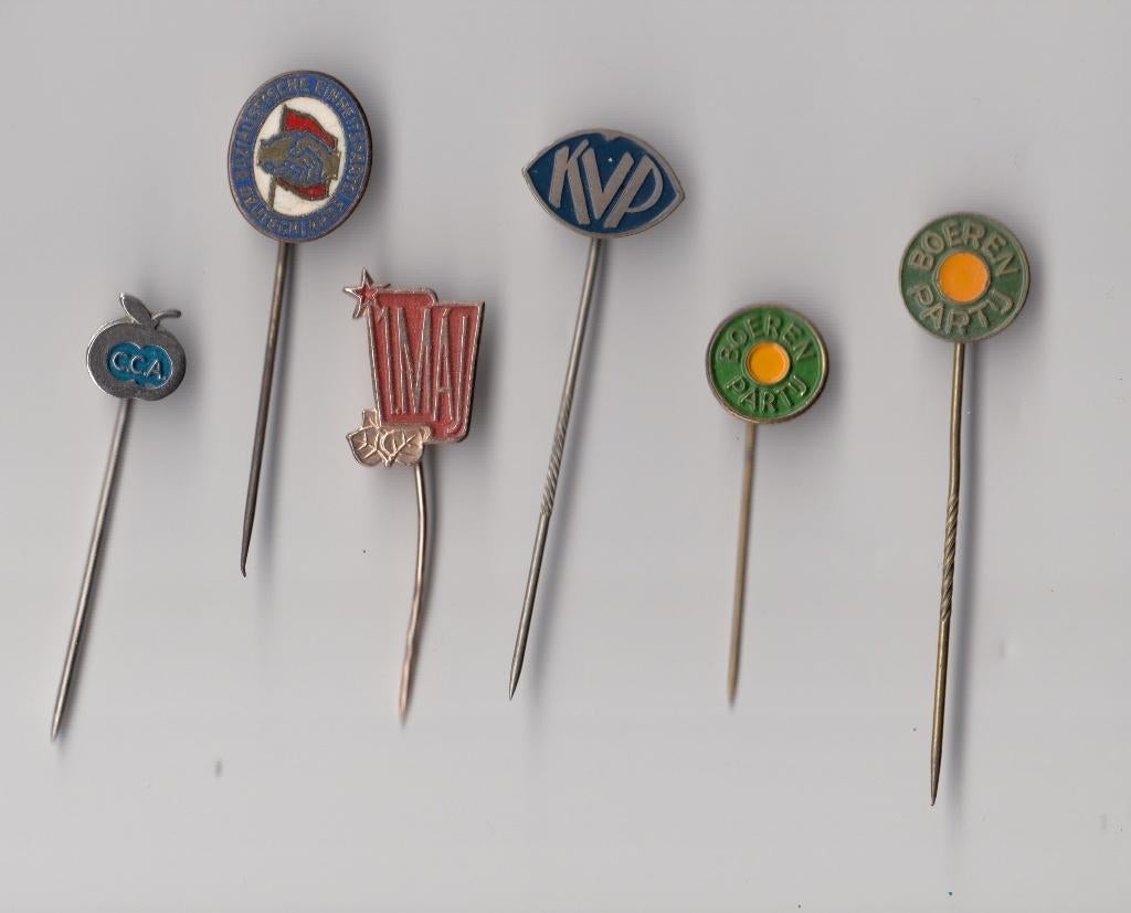 Politieke Politiek Partijen Partij speldjes, Verzamelen, Speldjes, Pins en Buttons, Gebruikt, Niet vindbaar, Niet vindbaar, Speldje of Pin
