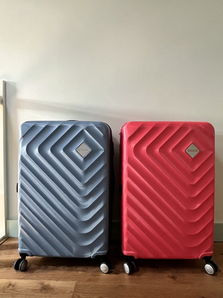 2x American Tourister reiskoffer 78cm | 101 liter, Hard kunststof, 45 tot 55 cm, Zo goed als nieuw, 70 cm of meer