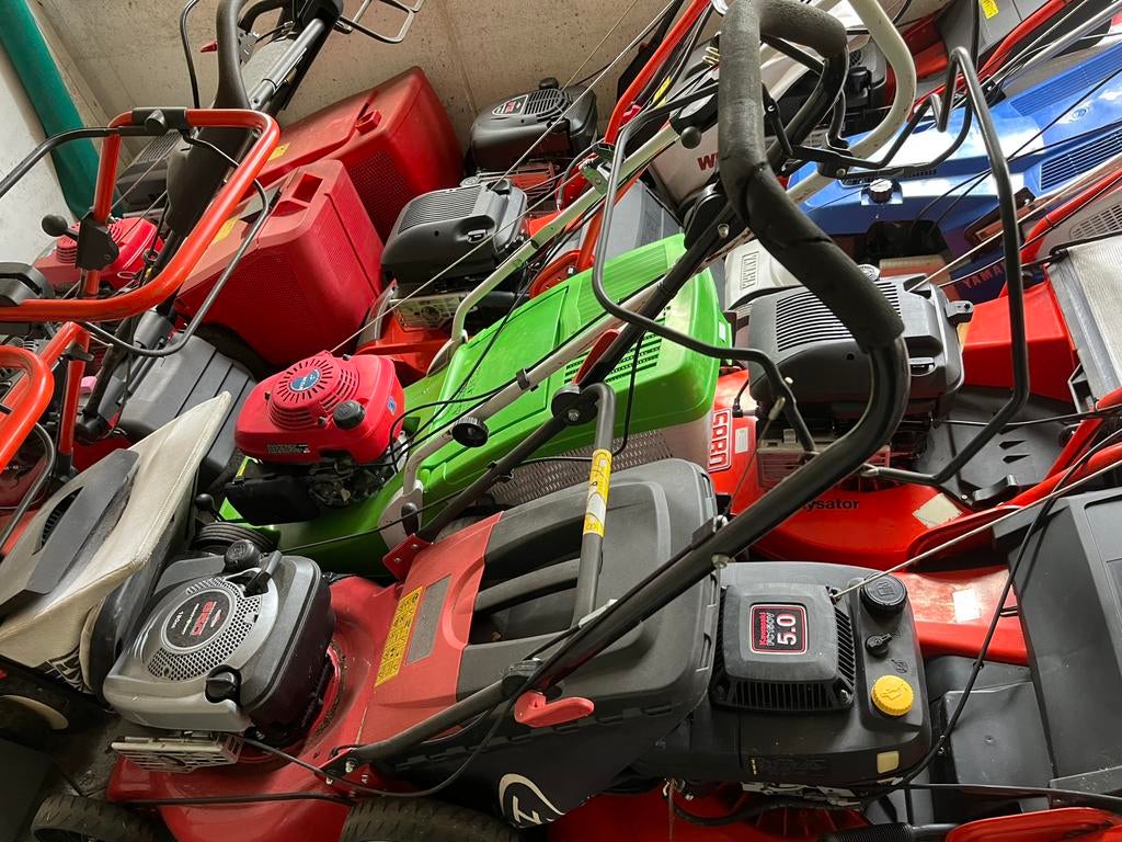 40 stuks diverse grasmaaiers vanaf 75 euro., Ophalen, Zo goed als nieuw