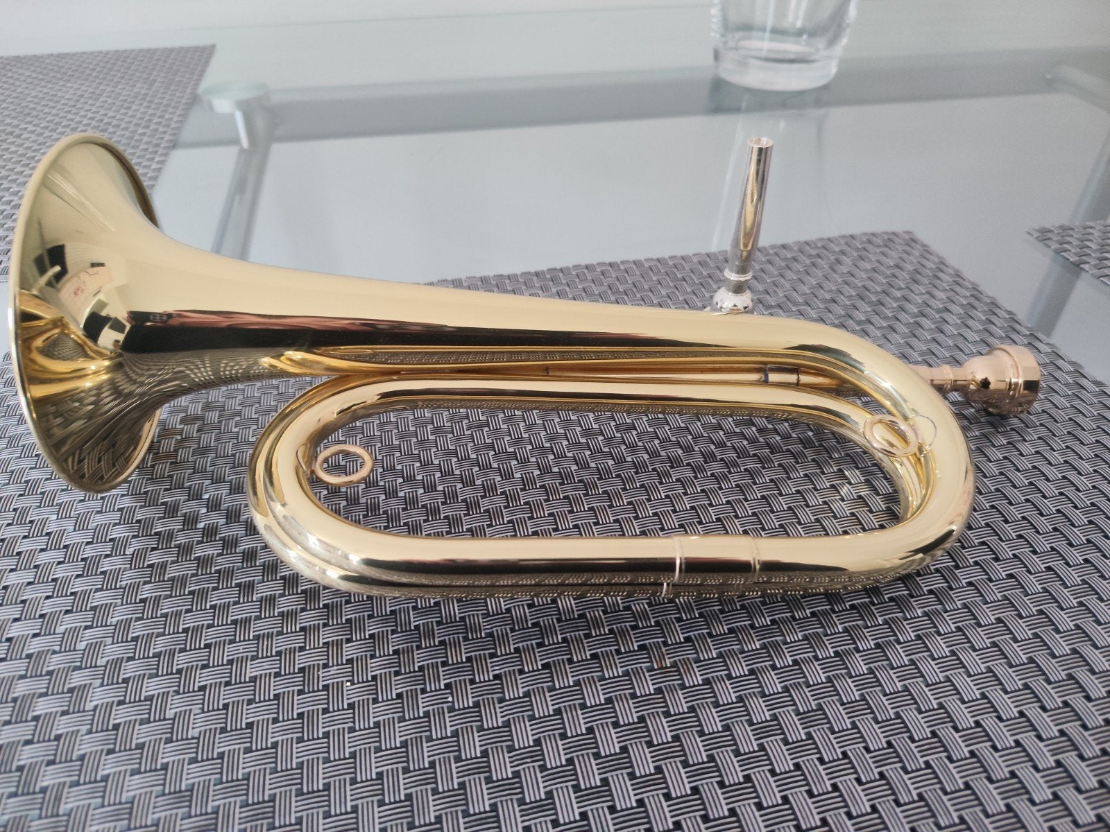 Gouden Bugel van Gear4Music  - Nieuwstaat + 2 Mondstukken!, Muziek en Instrumenten, Blaasinstrumenten | Trompetten, Ophalen, Zo goed als nieuw