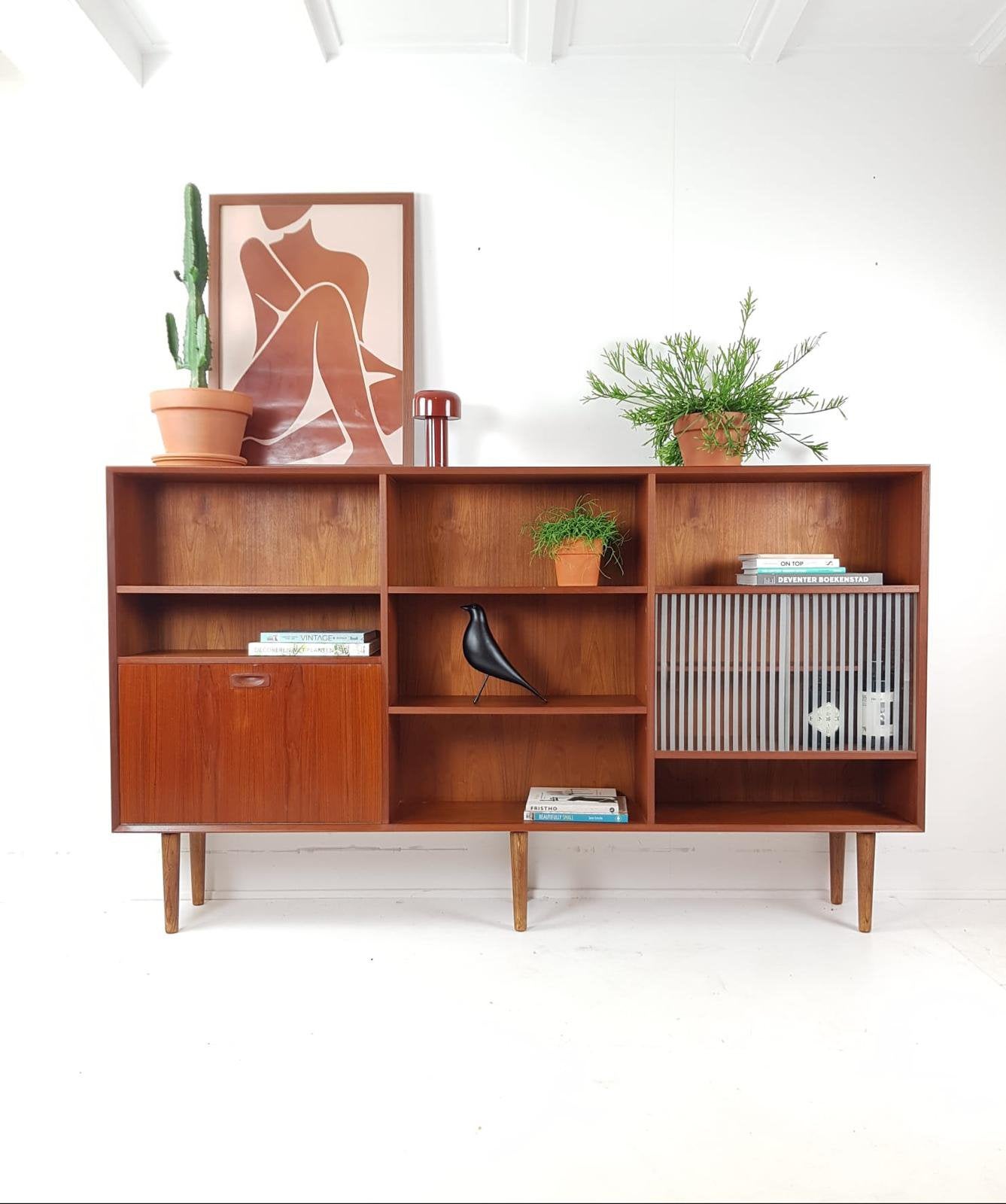 Vintage Deense buffetkast | highboard teak wandkast glas, Ophalen of Verzenden, Huis en Inrichting