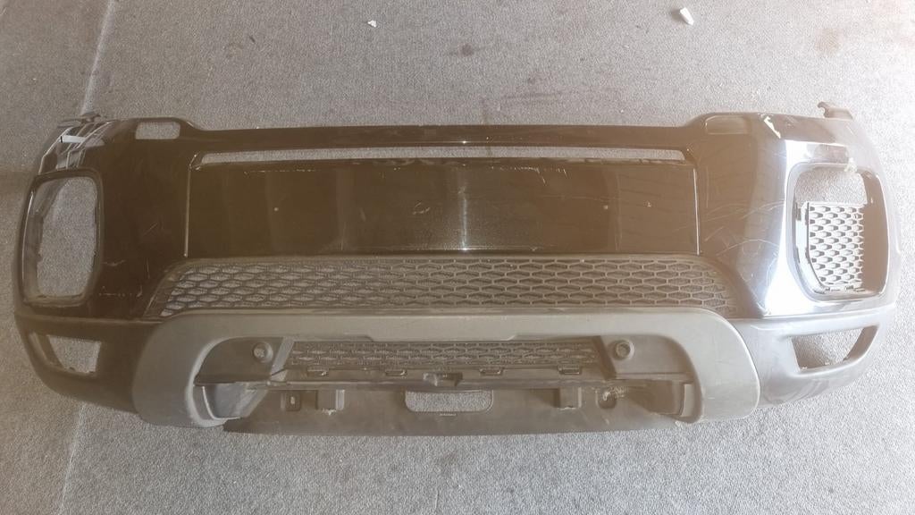 Range Rover Evoque voorbumper 2012 zwart, Ophalen of Verzenden, Voor, Rover, Bumper