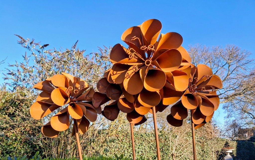 Roest bloem groot anemoon op tuinsteker diameter 30 cm., Ophalen of Verzenden, Nieuw
