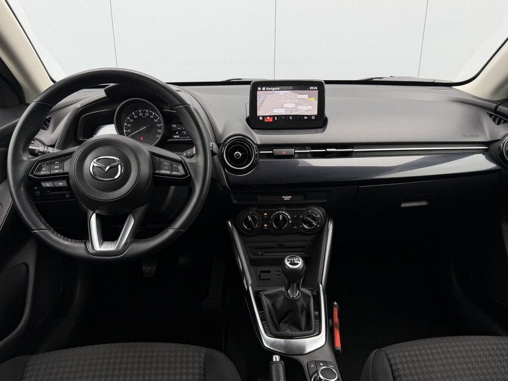 Mazda 2 1.5 Skyactiv-G Sport Selected Camera/Navi/16 inch., Auto's, Mazda, Voorwielaandrijving, Stof, Euro 6, Start-stop-systeem