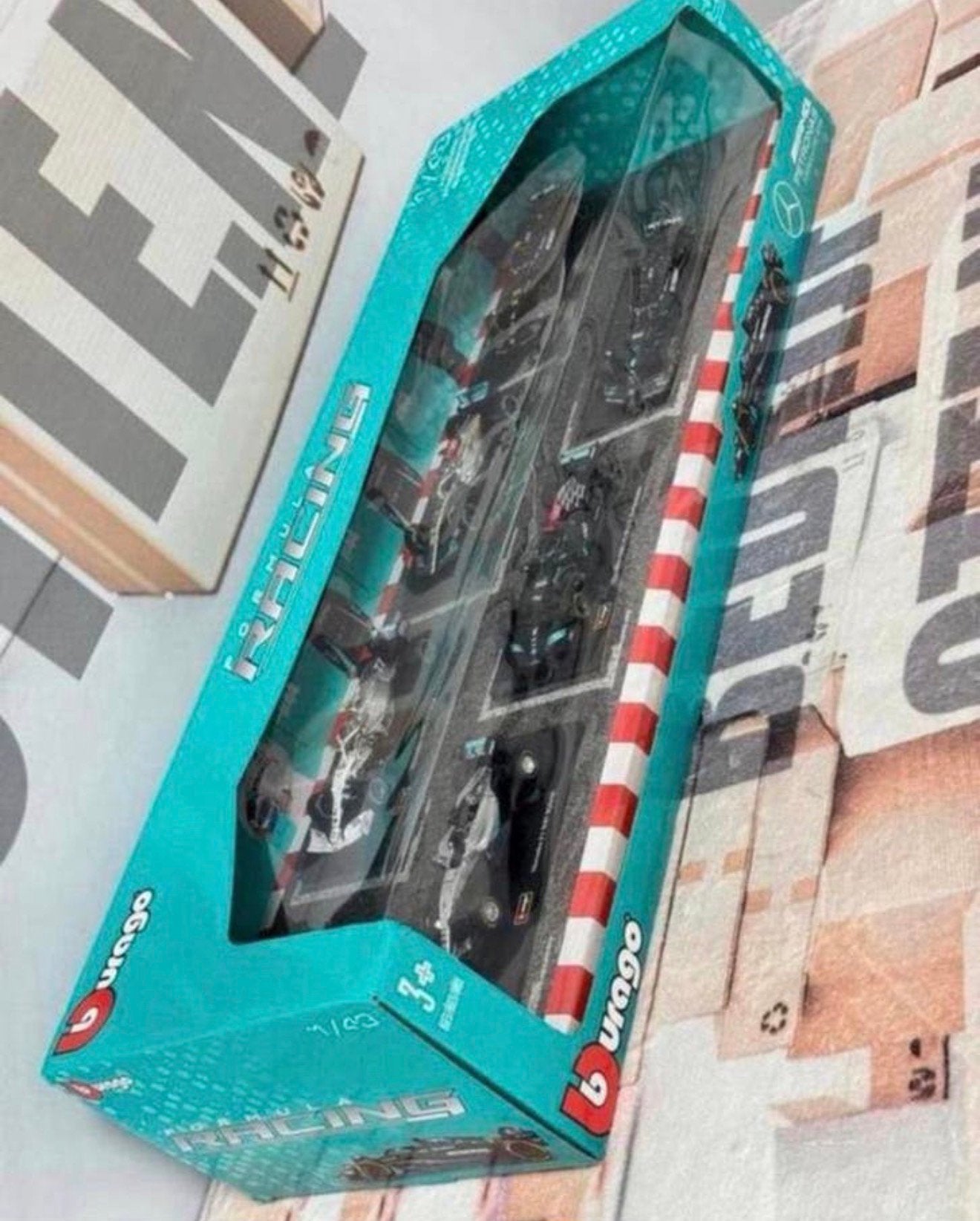 Bburago 1:43 6 Model-Autos ! Mercedes-AMG Petronas Formule 1, Overige merken, Auto, Nieuw, Ophalen of Verzenden